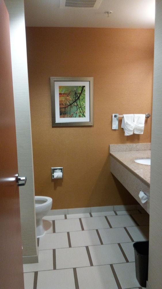 Hotel Fairfield And By Marriott Tifton