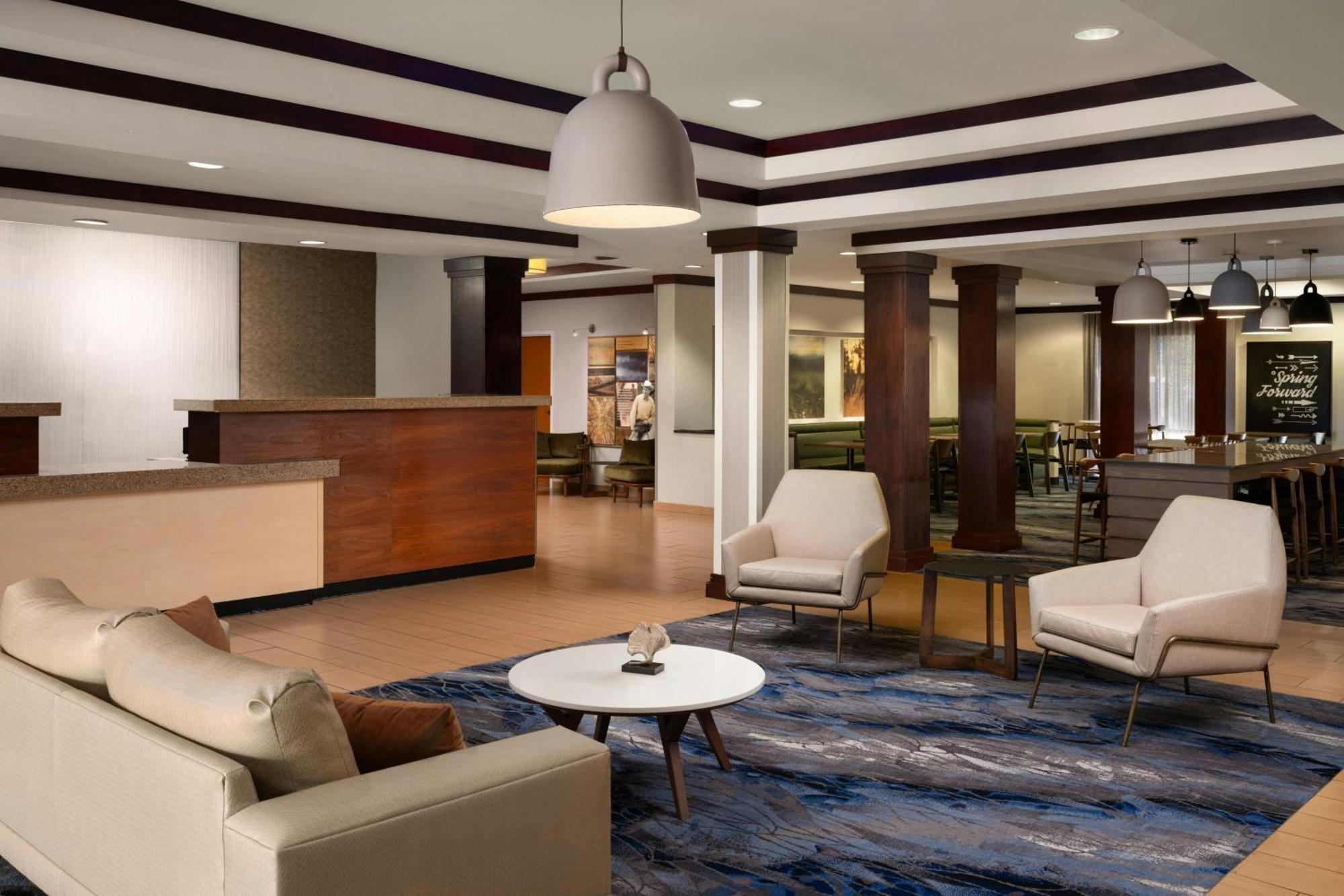 Hotel Fairfield And By Marriott 3*